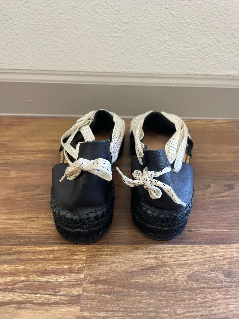 NAGUISA Sukha Lace Up Flat Espadrille‎ Shoes Size 41/9.5